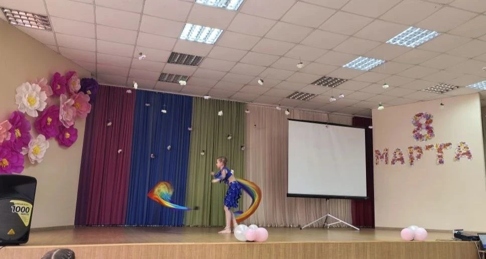 Дорогие наши учителя, с Международным женским днем! Сегодня, в этот прекрасный весенний день, мы хот