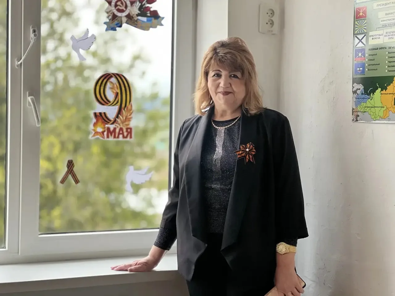 📌 Ученики и педагоги  нашей школы активно поддержали традиционную акцию «Георгиевская ...