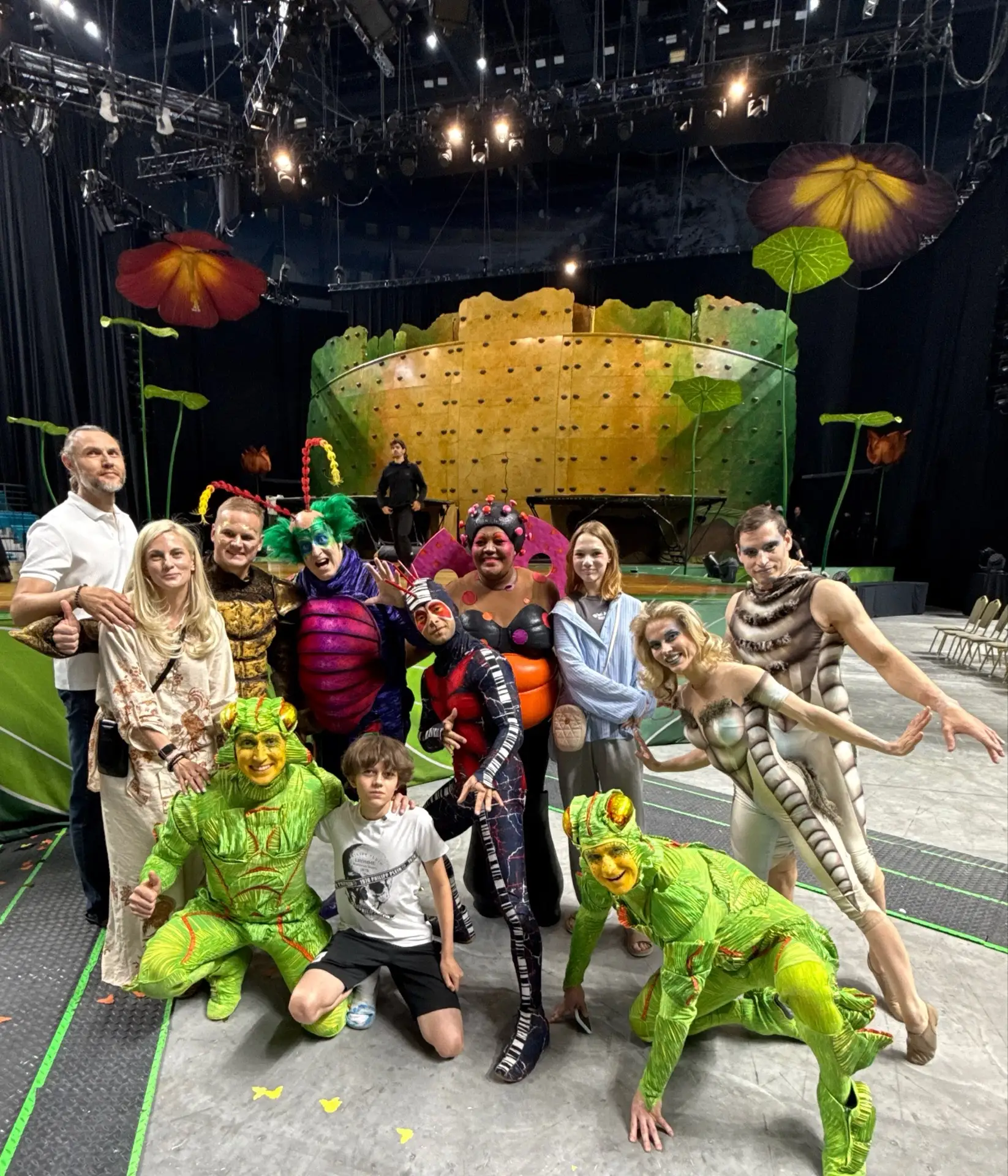 🎪 Сегодня мы побывали на легендарном шоу OVO от Cirque du Soleil в Астане ❤️