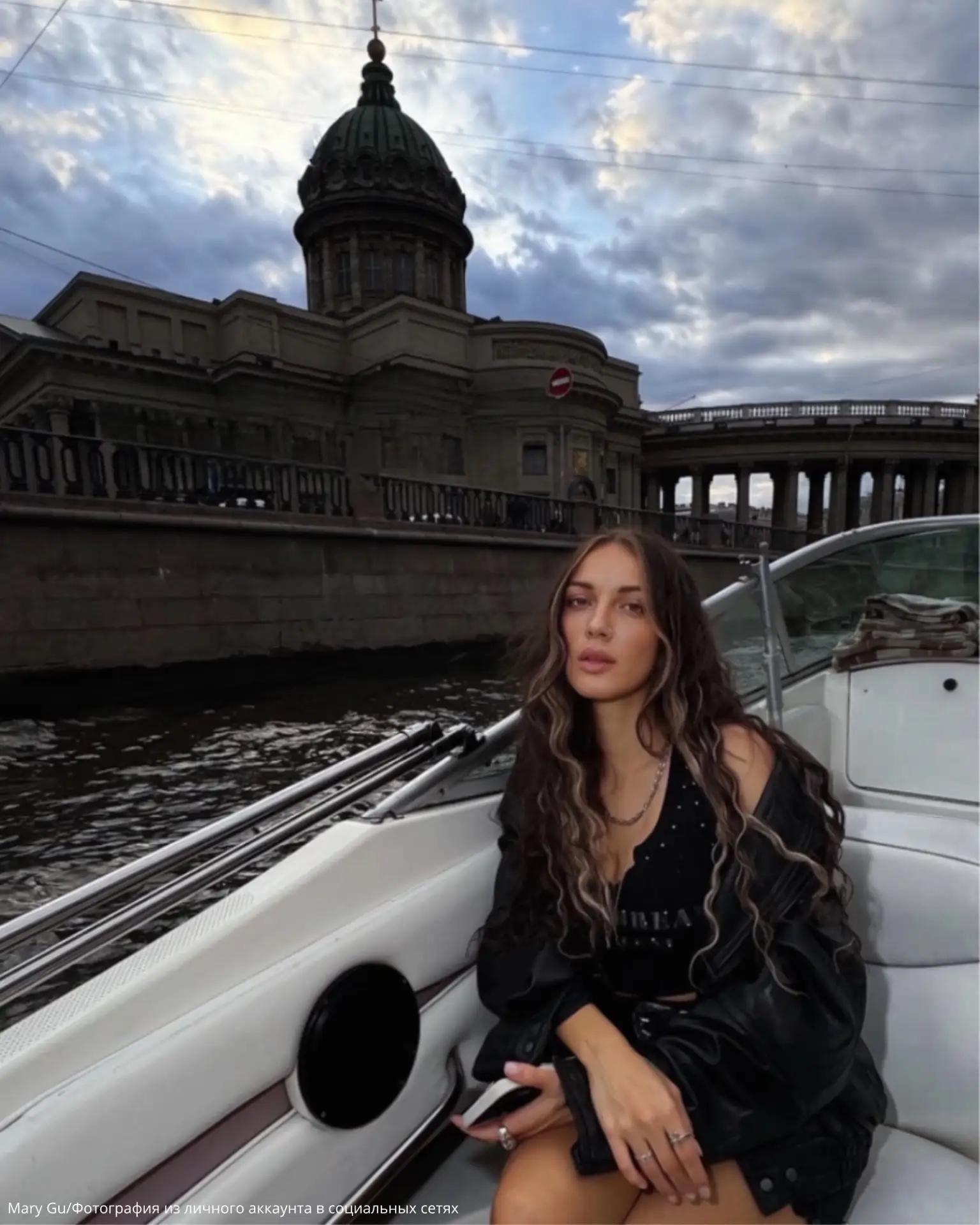 Mary Gu и её муж Толя Борисов из Wildways вместе наслаждаются прогулками по летнему Петербургу🥰

Ст