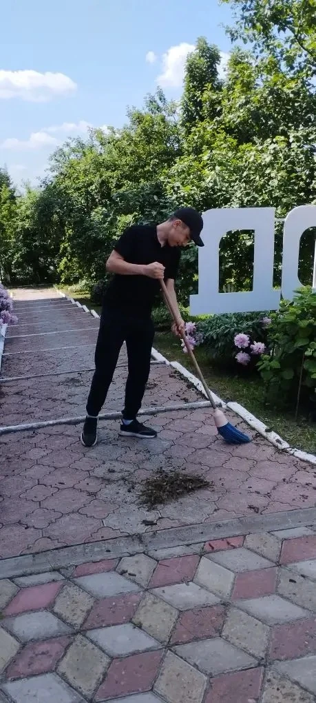 🌿 Труд, отдых и здоровье — наша неделя в пришкольном лагере!

В пришкольном лагере труда и отдыха М