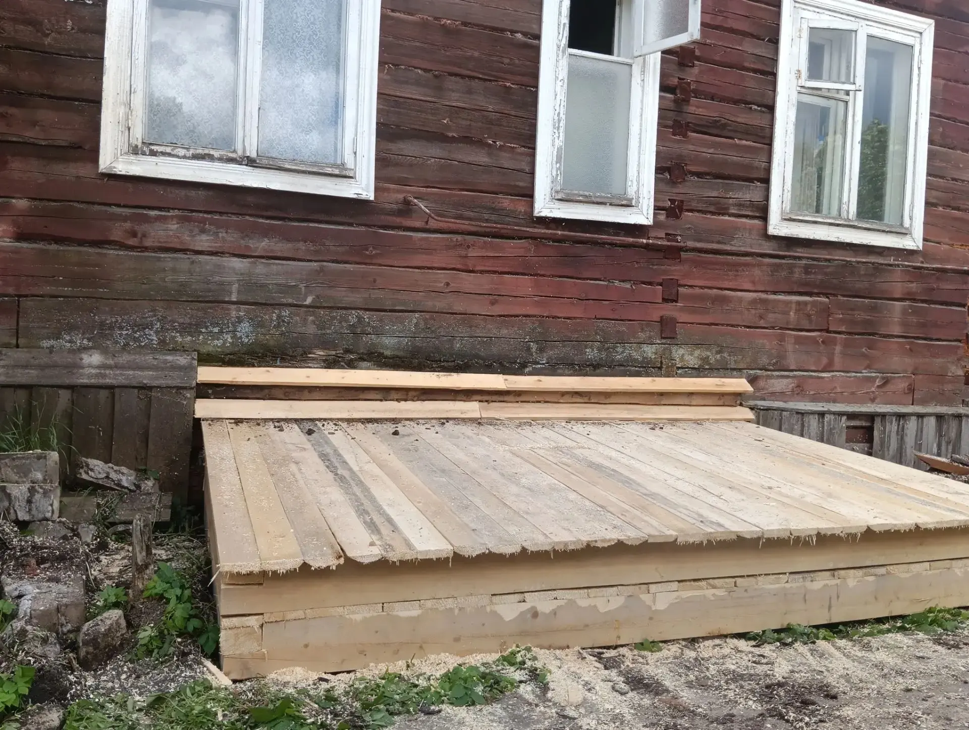 Отремонтирована выгребная яма по адресу ул. Дзержинского, д. 6а, п. Березник.