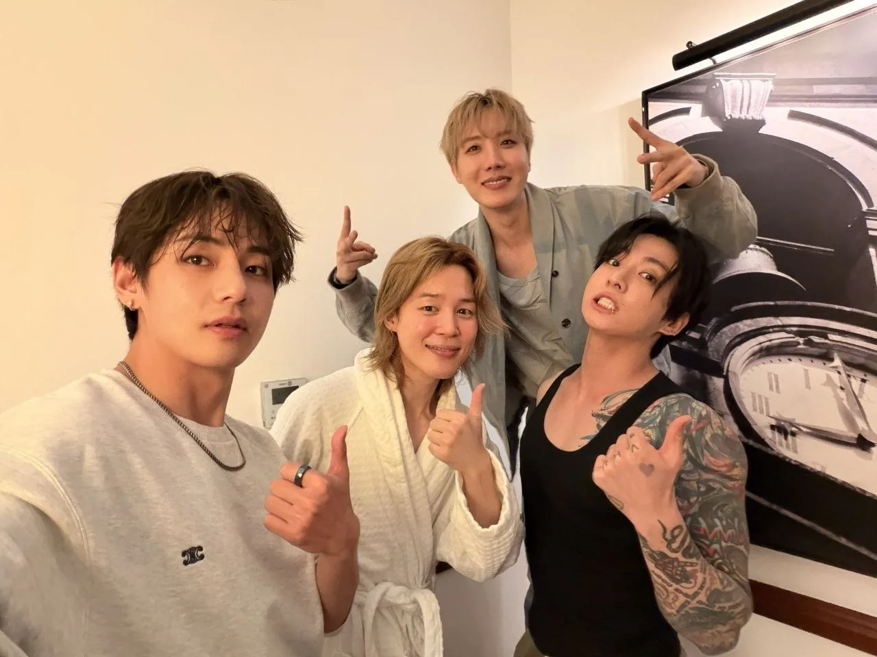 BTS аккаунт в тви 💖