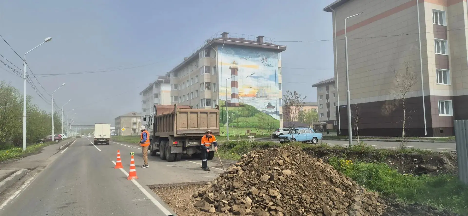 🚧 Улица 40 лет ВЛКСМ в Поронайске обновляется: идёт замена асфальта

🛠 Дорожники приступили к заме