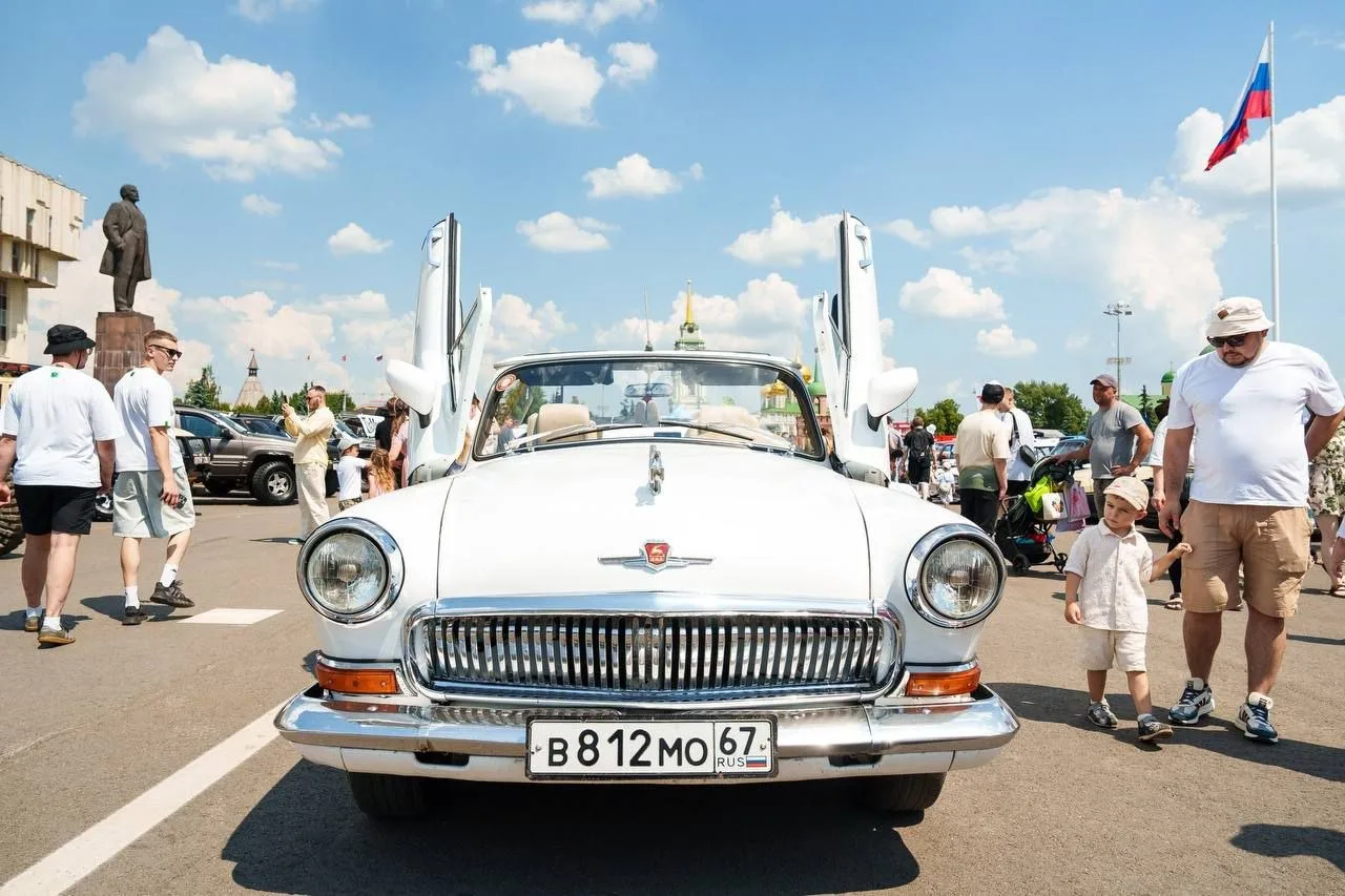 Если не попали на Автостраду – делимся с вами крутыми тачками🚗