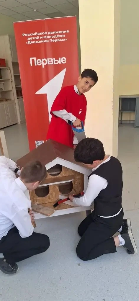 «Кошкин дом» своими руками  Наши талантливые активистки смастерили чудесный «Кошкин дом»! Мальчики п