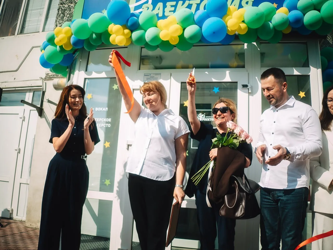 🫂 В Тюмени открылся центр помощи детям с ОВЗ «Траектория»  Здесь дети с ограниченными возможностями 