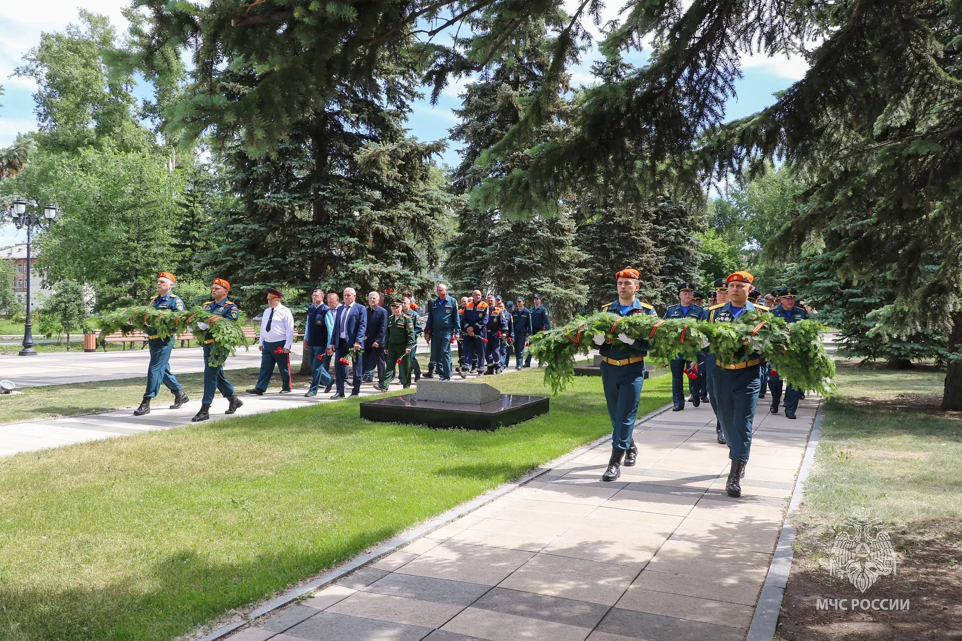 22 июня — День памяти и скорби

Ровно 85 лет назад, ранним утром, фашистская Германия вероломно напа