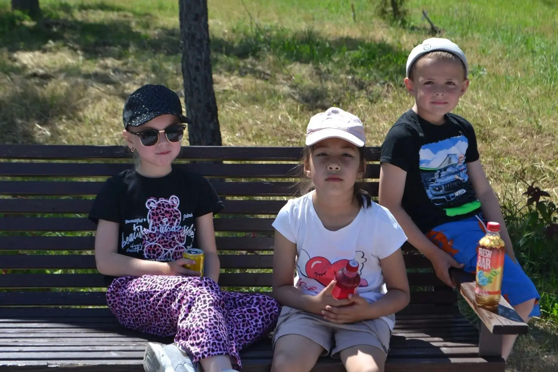🌞 Лето и дружба — самое тёплое сочетание! 🤗Эти ребята с честью окончили самый трудный первый класс