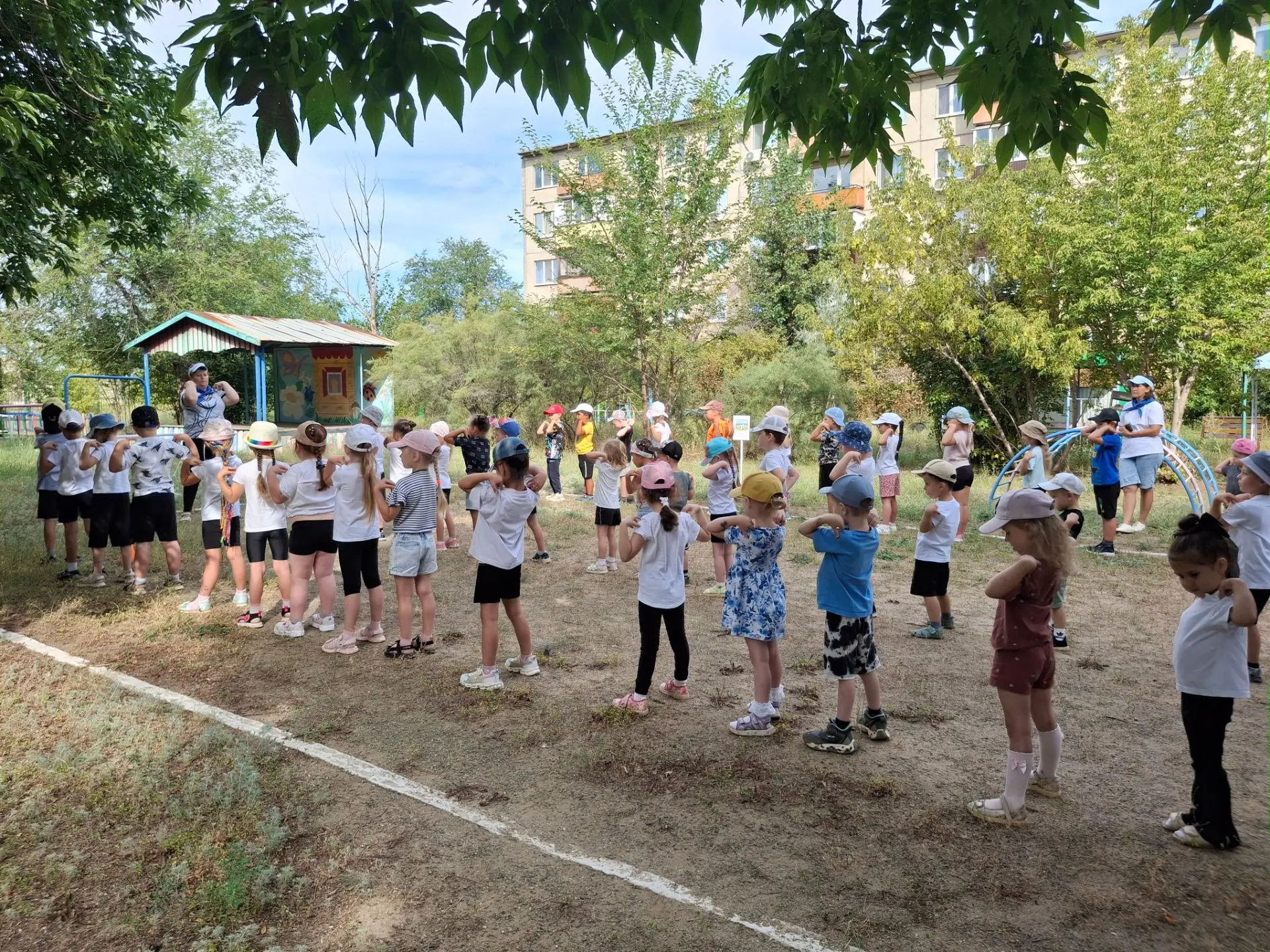 В нашем детском саду прошёл настоящий спортивный праздник — День физкультурника!⚽