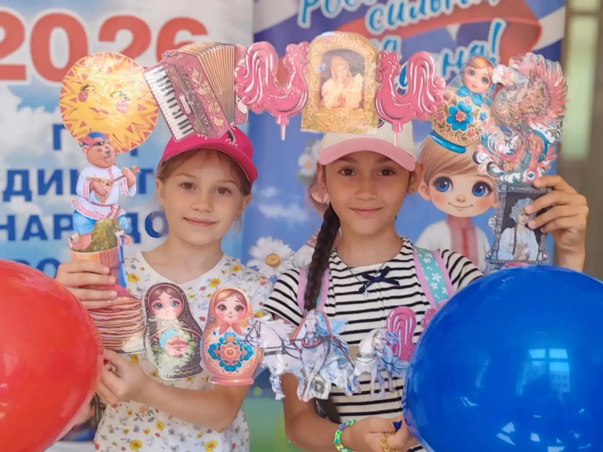 В ОБЪЕКТИВЕ РОССИИ📷

🇷🇺 Ко Дню России в школе прошла акция «В объективе Россия».

Фоторамка, сдел