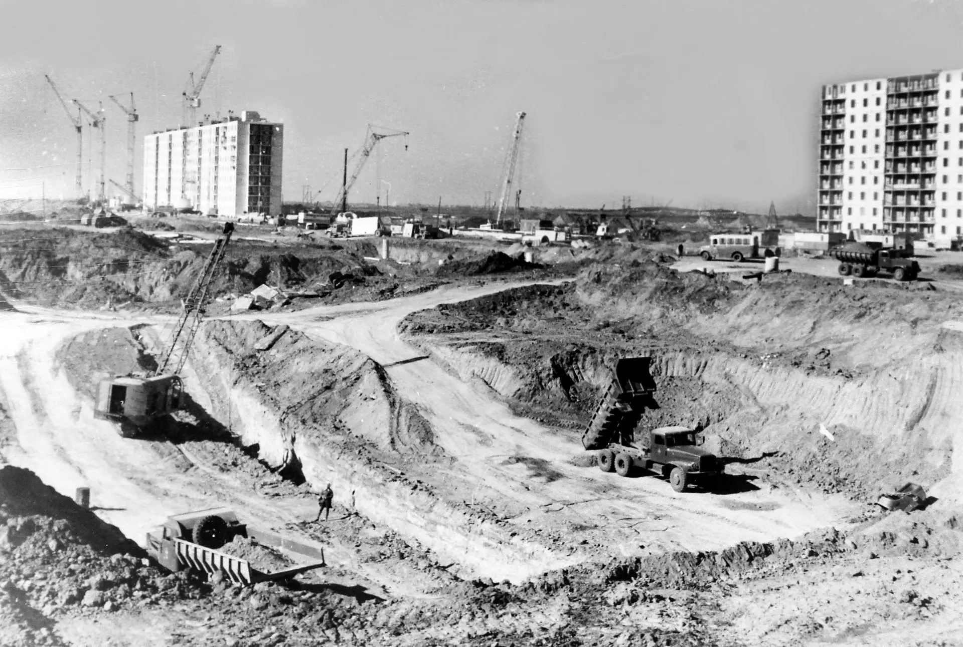 ❗️55 лет назад, 3 октября 1971 года в дом 4/06 по Московскому проспекту города Набережн...