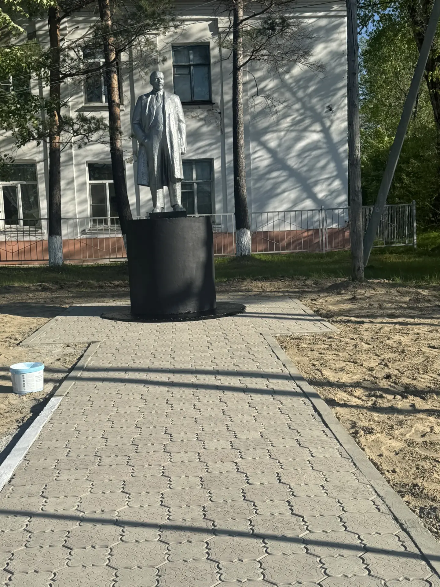 Администрацией Смидовичского городского поселения проведены работы по реконструкции пам...
