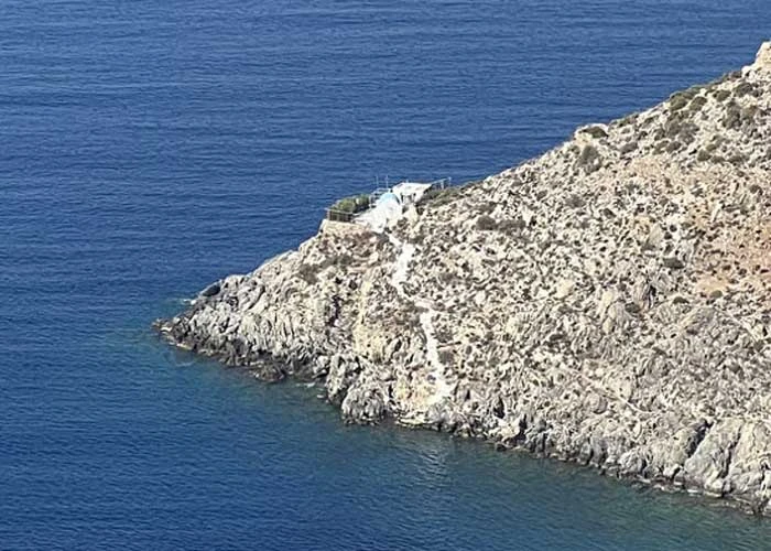 Скалолаза на маршруте 7b+ 2002 года убило старое железо