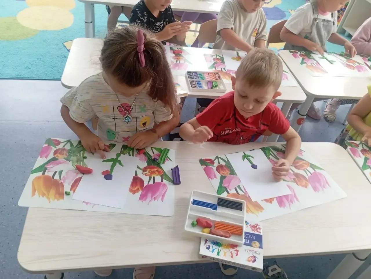 🌸✨ Группа «Космическая команда» сегодня отправилась в удивительный мир флористики! ✨🌸
Ребята с бол