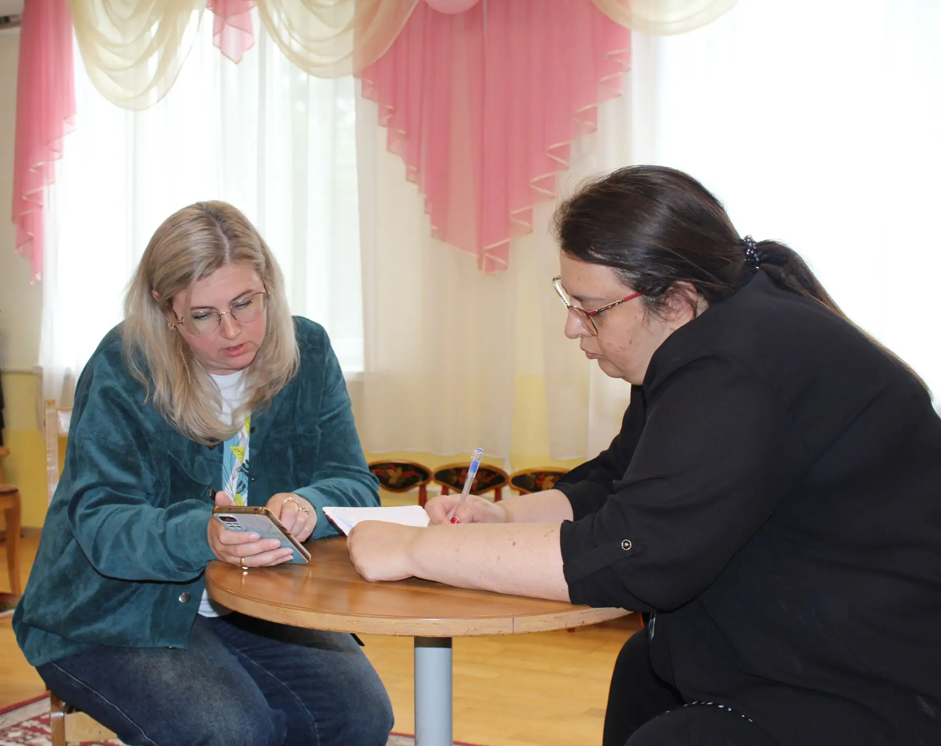 В рамках Всероссийской недели правовой помощи провели консультацию родителей, воспитывающих детей с 