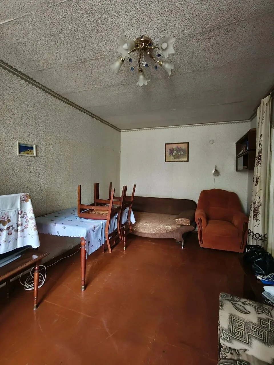 Продам 1-к. квартиру, 32,3 м², 2/5 эт. в Горловке, ЦГР, ул. Кирова, 16