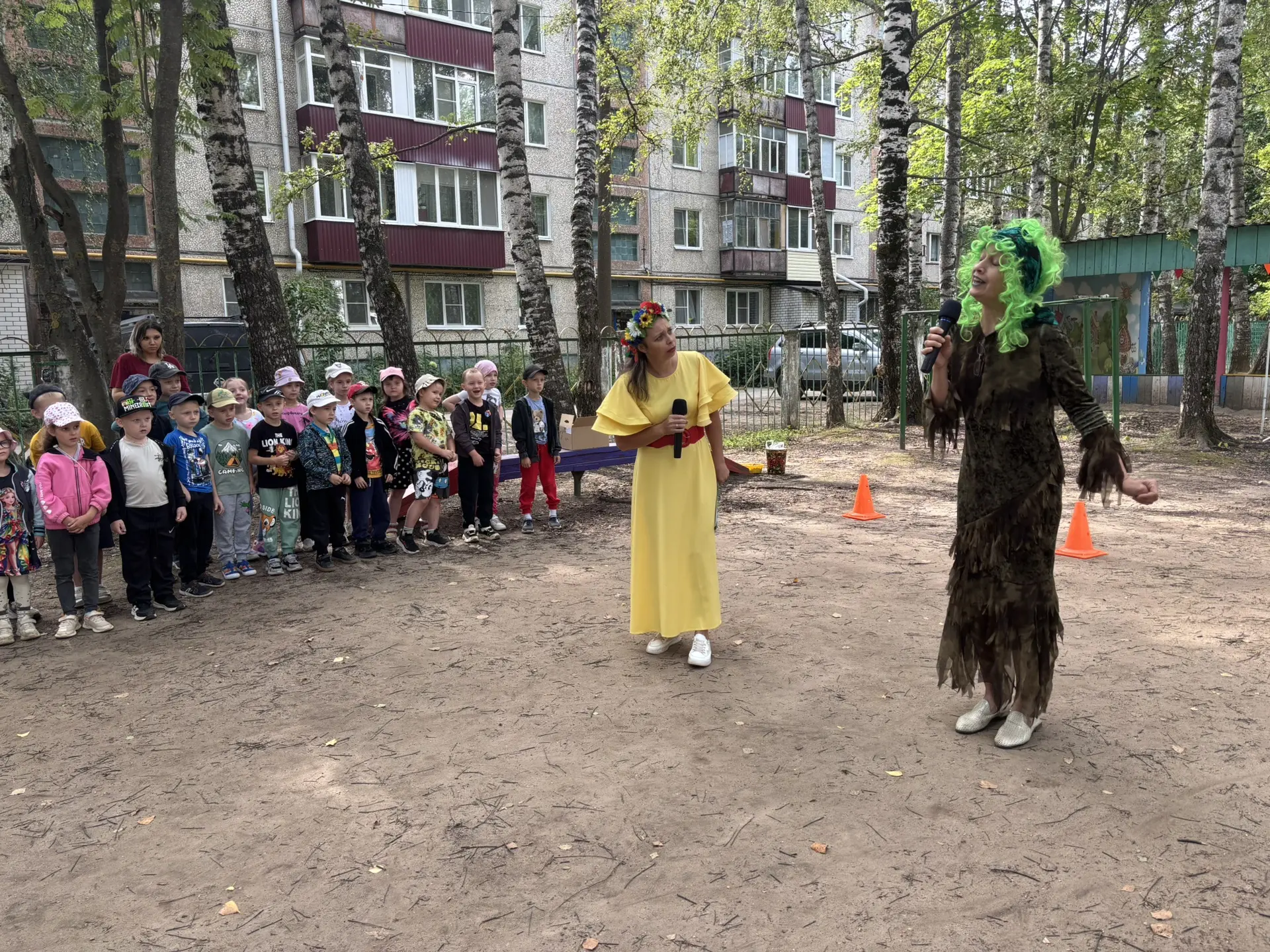 В «Золотом петушке» проходит Неделя экологии. Сегодня дошколята отправились на помощь л...