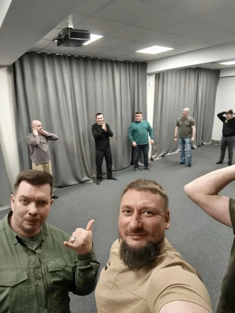 Участники краевой кадровой программы для ветеранов СВО «Сибирский характер» проходят ун...