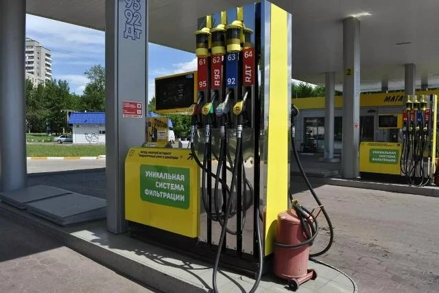 ⛽ «Бензина нет»: сеть АЗС «Топлайн» объяснила исчезновение ходовых марок АИ-92 и АИ-95
