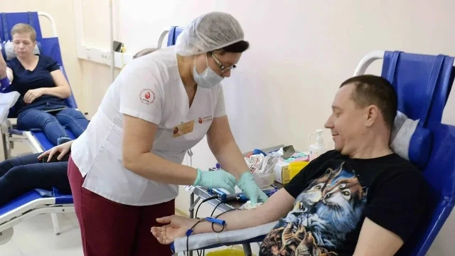 Служба крови Московской области обращается к жителям Коломны с призывом пополнить запас...