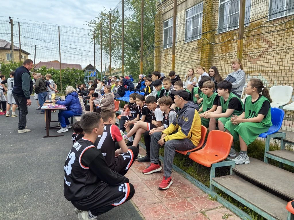 🏀 Второй день баскетбольного турнира, посвящённого Дню Победы, подарил новые спортивные победы! 🏀  Н