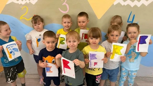 В рамках вариативной программы "Умелые ручки" ОП ДО МКДОУ №2 с детьми младшей- средней ...