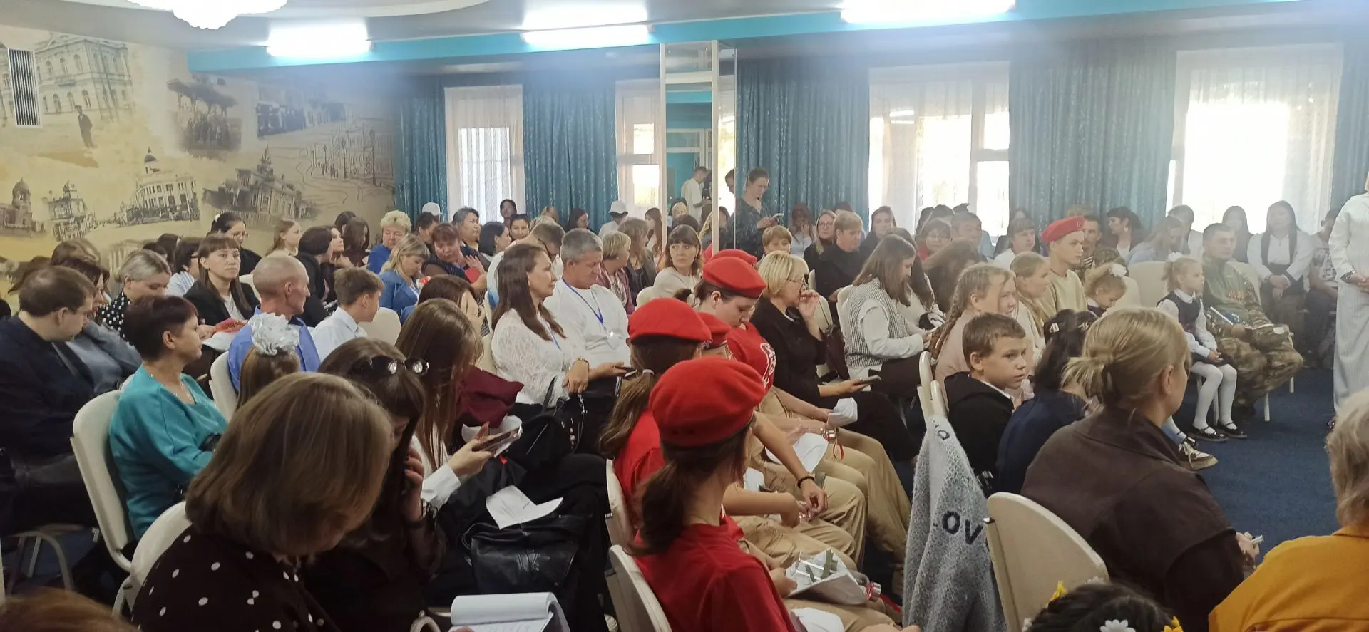 Семья, поддержка, единство: главные смыслы нашего форума. Сегодня в рамках форума разве...