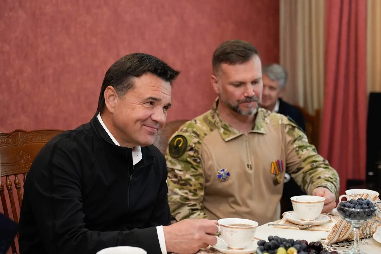 🎖 По поручению Президента вручил государственную награду бойцу из Клина Денису Лельков...