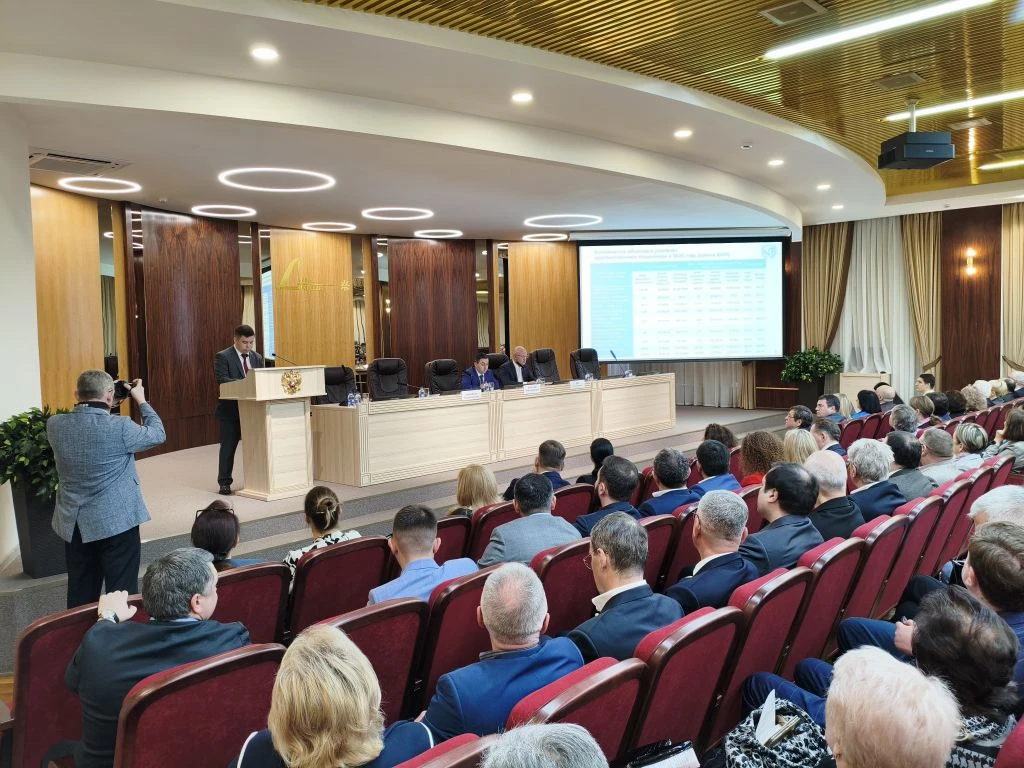 Провёл заседание Дня организатора здравоохранения Ростовской области.