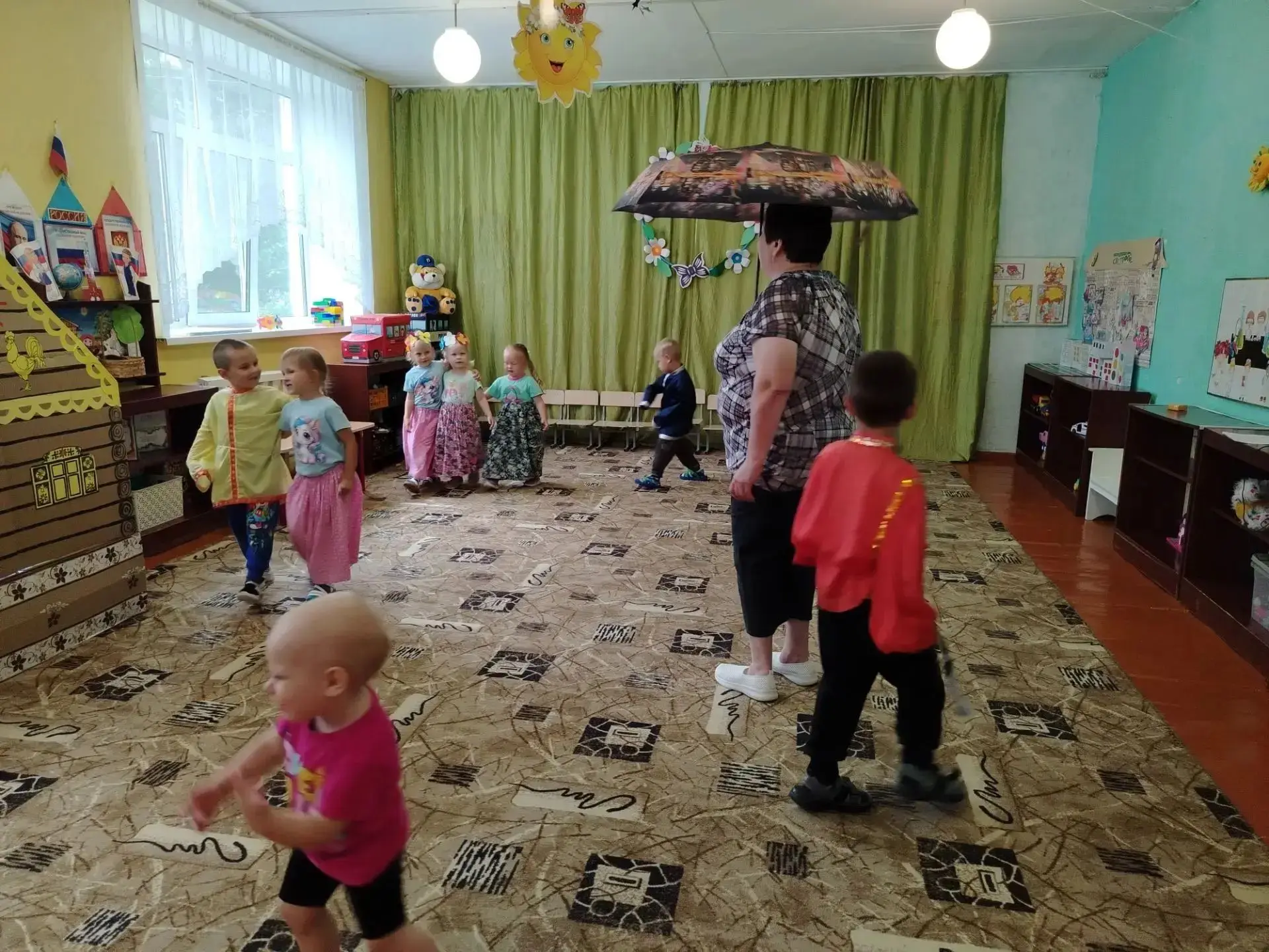 Петров день в разновозрастной группе детского сада стал настоящим путешествием в мир русских традици