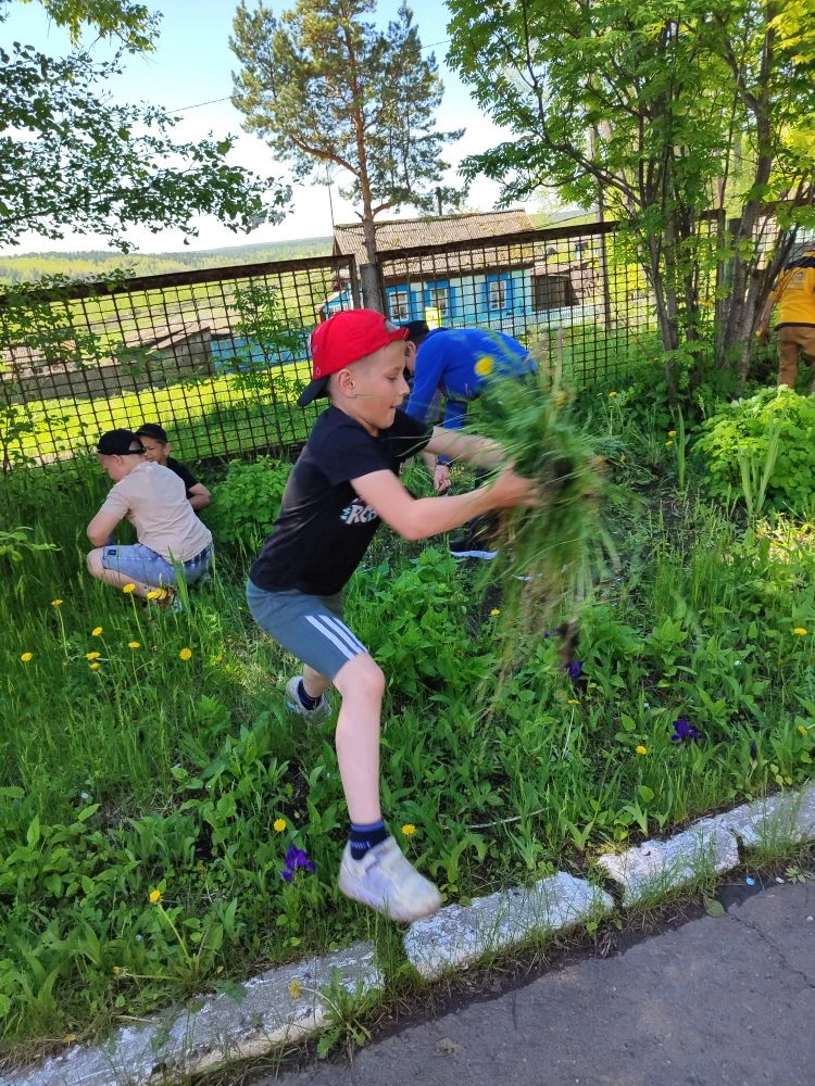Второй день нашего лагерного марафона прошёл под девизом: «Давайте дружить!»