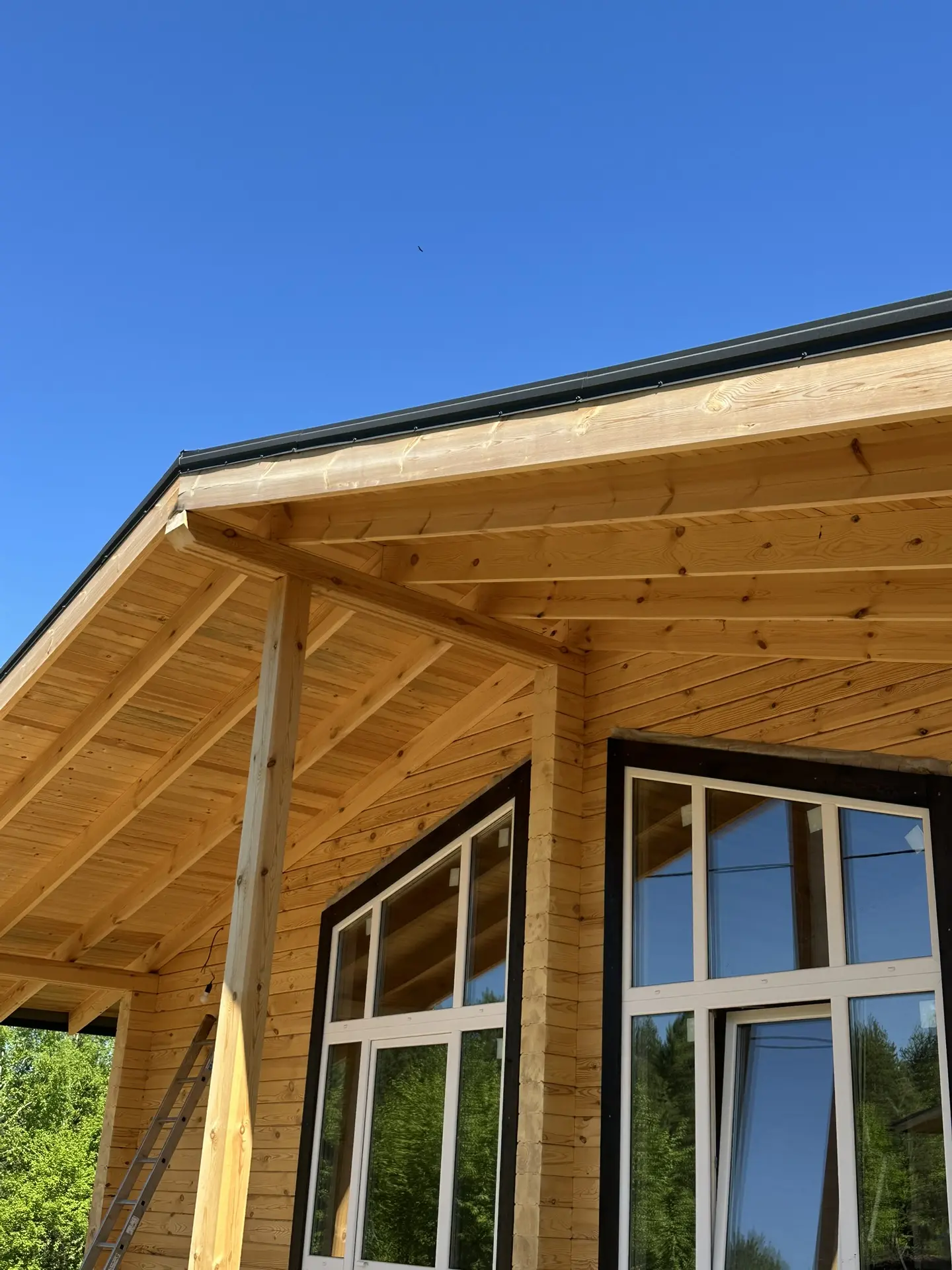Предлагаем вашему вниманию проект дома в уникальной локации 

🌲🏡 «Манский квартал» — там, где лес 