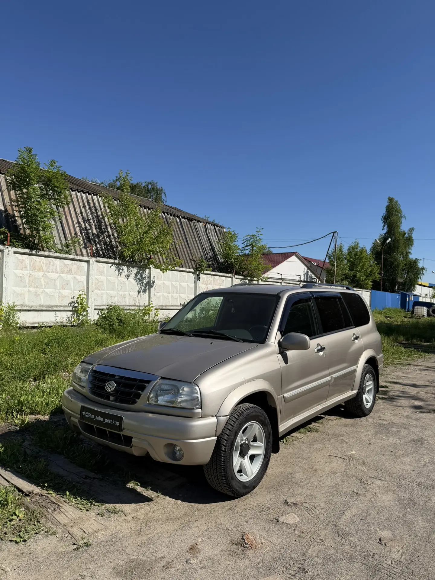 В продаже Suzuki Vitara XL7.

Рамный полноприводный внедорожник на автомате! Состояние хоть в семью,