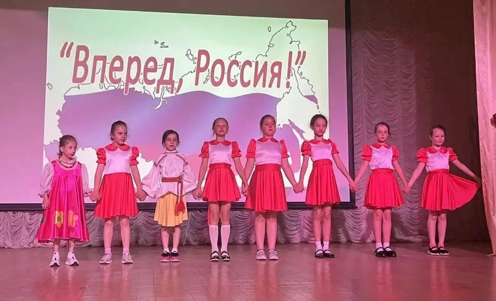 🌟 Сегодня в нашем школьном лагере «Звёздочка» прошёл праздничный концерт «Весёлая семе...