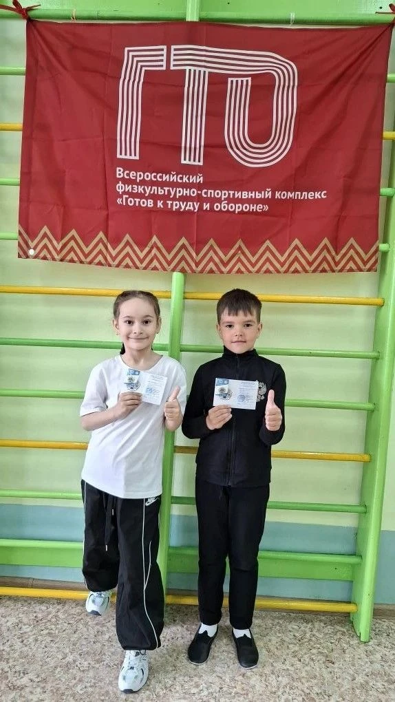 Наши воспитанники подготовительной группы  Хакимов Даян и Шарифуллина Сафия заняли втор...