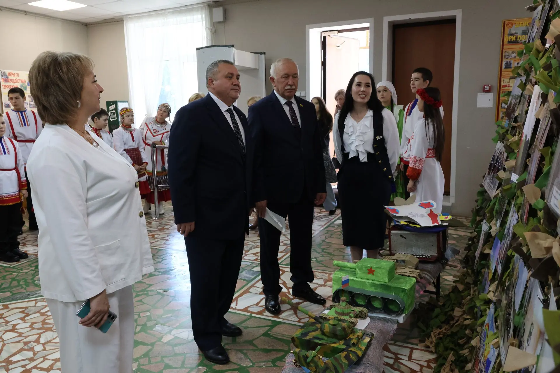 Уж извините, но сегодня будет длиннее обычного. Потому что говорить об образовании наше...