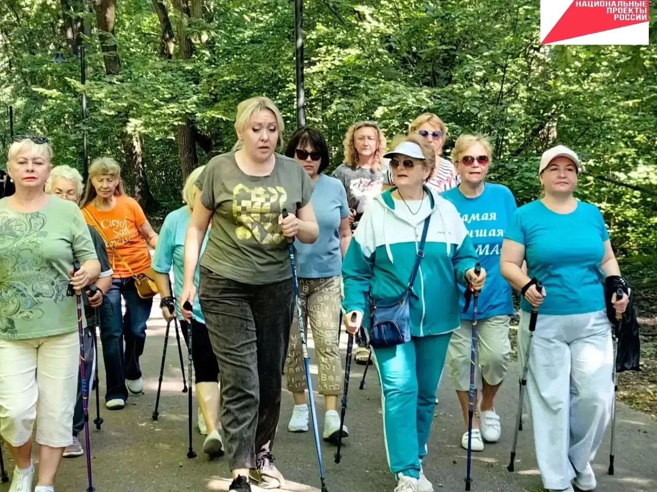 ✨ Участники клуба активного долголетия «Яркая жизнь» продолжают  активно заниматься ска...