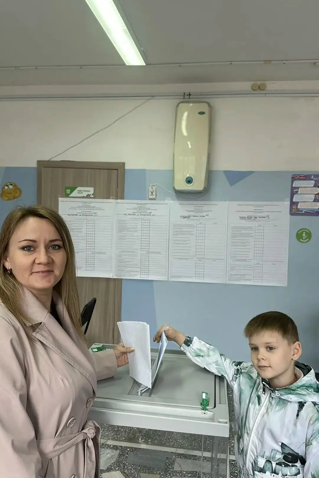 Начинаем день с важного дела! Библиотека голосует 🤝  #ВыбираемВместе #ЕДГ2026 #СФО_70