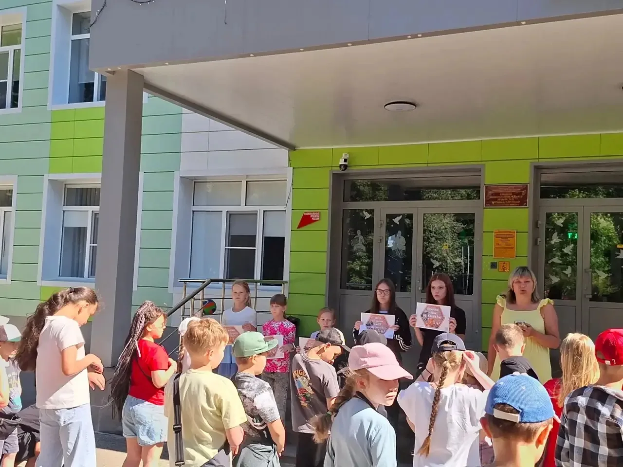 🕯️🕊️Сегодня, 22 июня, в пришкольном лагере прошли мероприятия, посвящённые Дню памяти и скорби. Ку