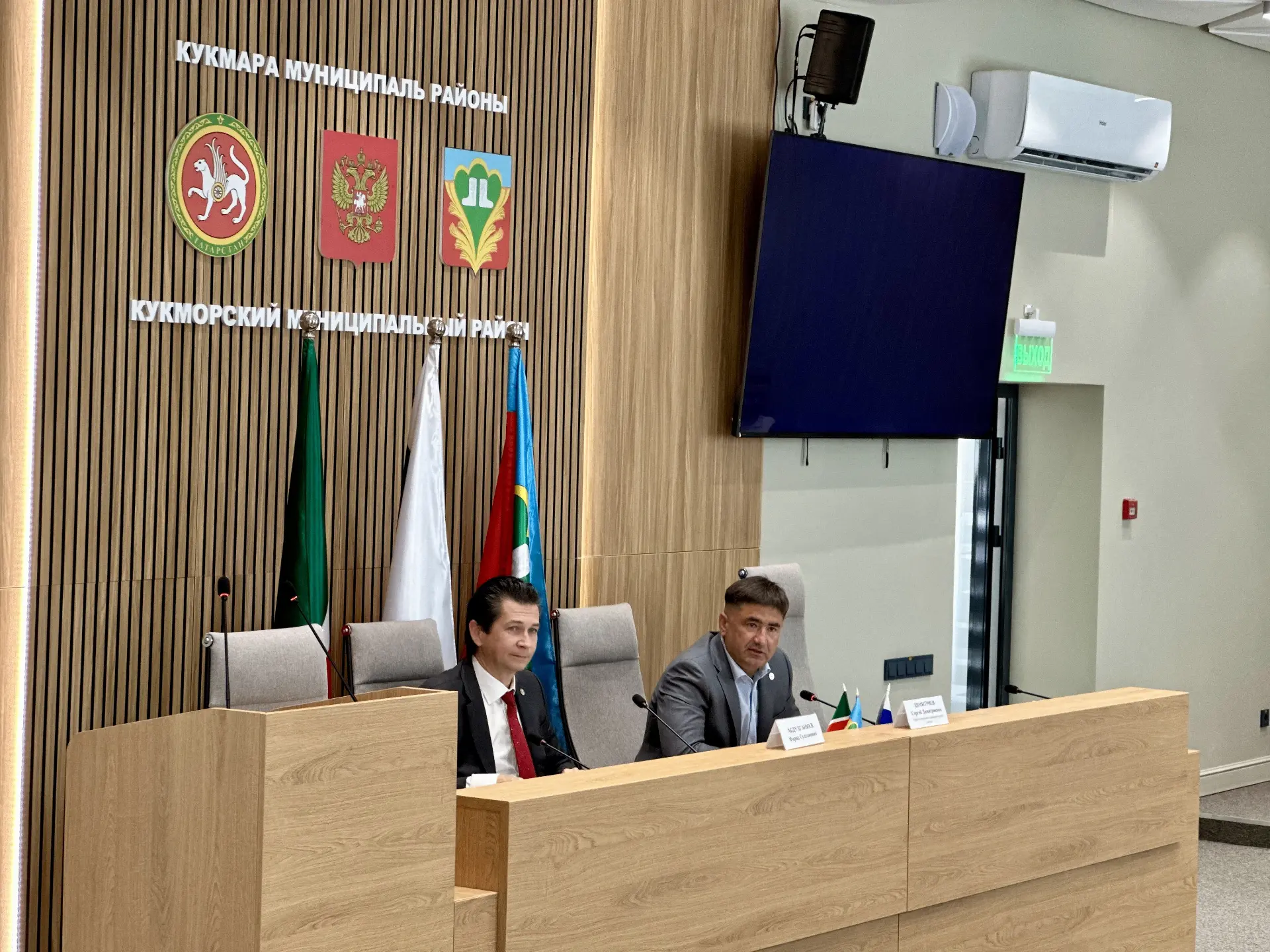 В Кукморском районе состоялась значимая встреча с местными предпринимателями, в которой приняли учас