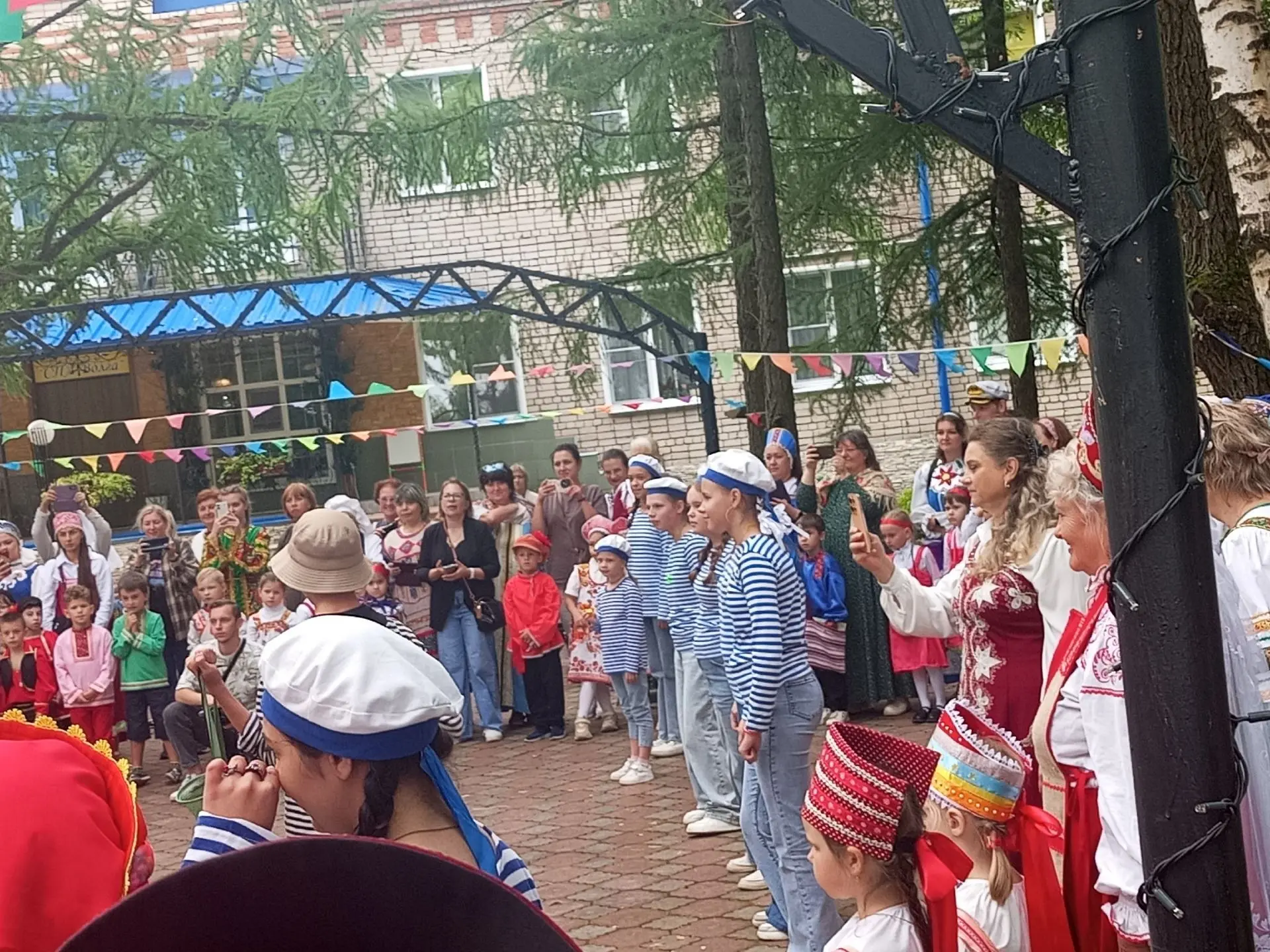 🎨 Сегодня ребята подготовительной группы отправились в захватывающее путешествие на ин...