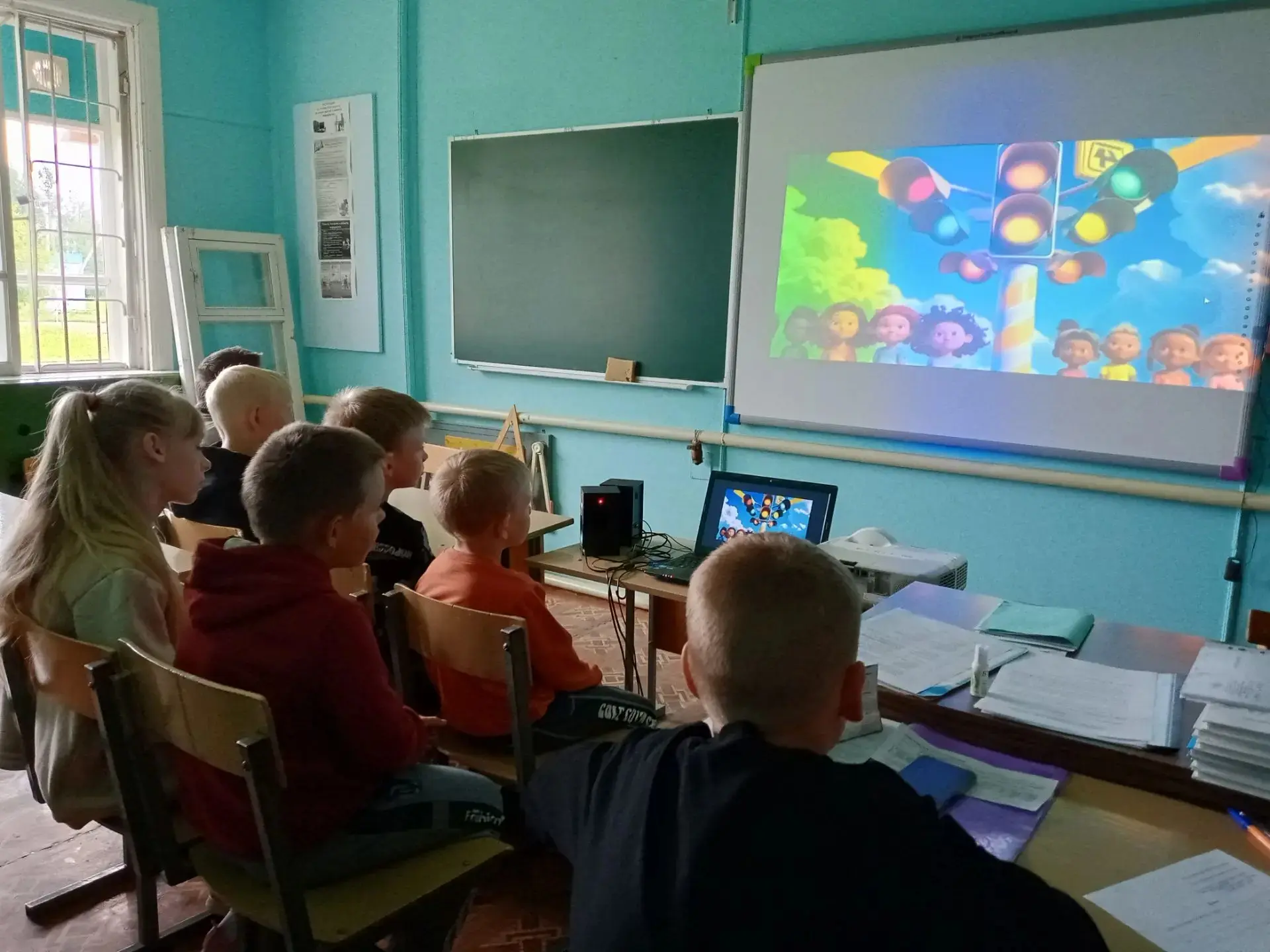 Сегодня у нас в лагере Пятница безопасности.🦺 Ребята повторили правила Дорожного движения, Пожарной