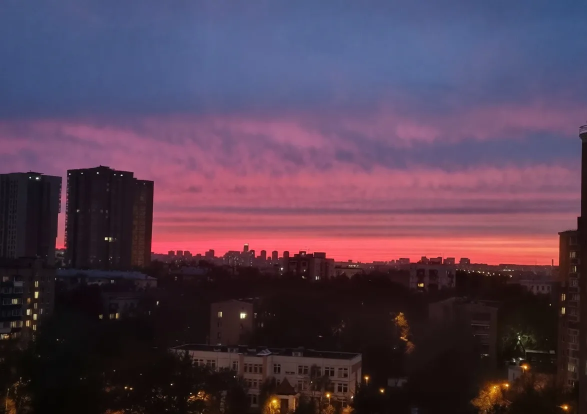 Делюсь с вами закатом накануне 9 мая.