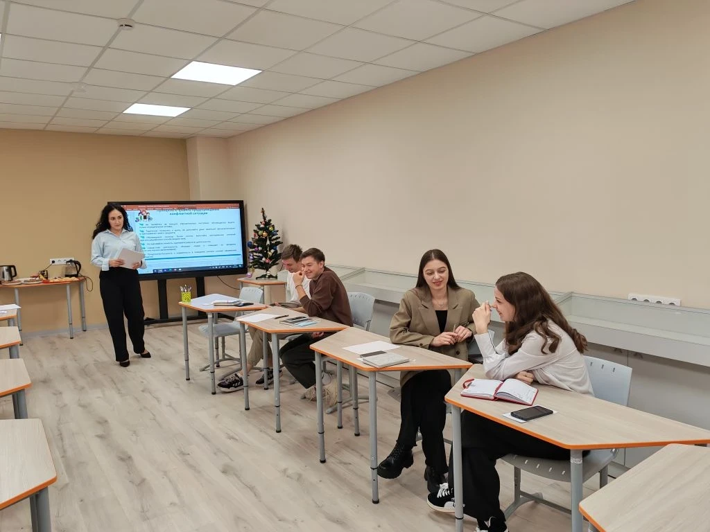Мероприятия по адаптации молодых педагогов играют ключевую роль в профессиональном развитии начинающ