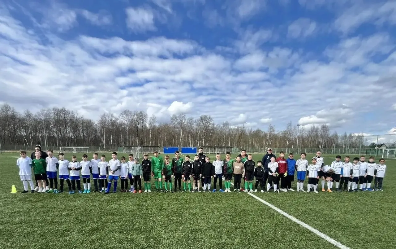 ⚽️Детский футбольный турнир прошел в Ситне-Щелканово  В спортивном комплексе «Ситне‑Щелканово» 18 ап