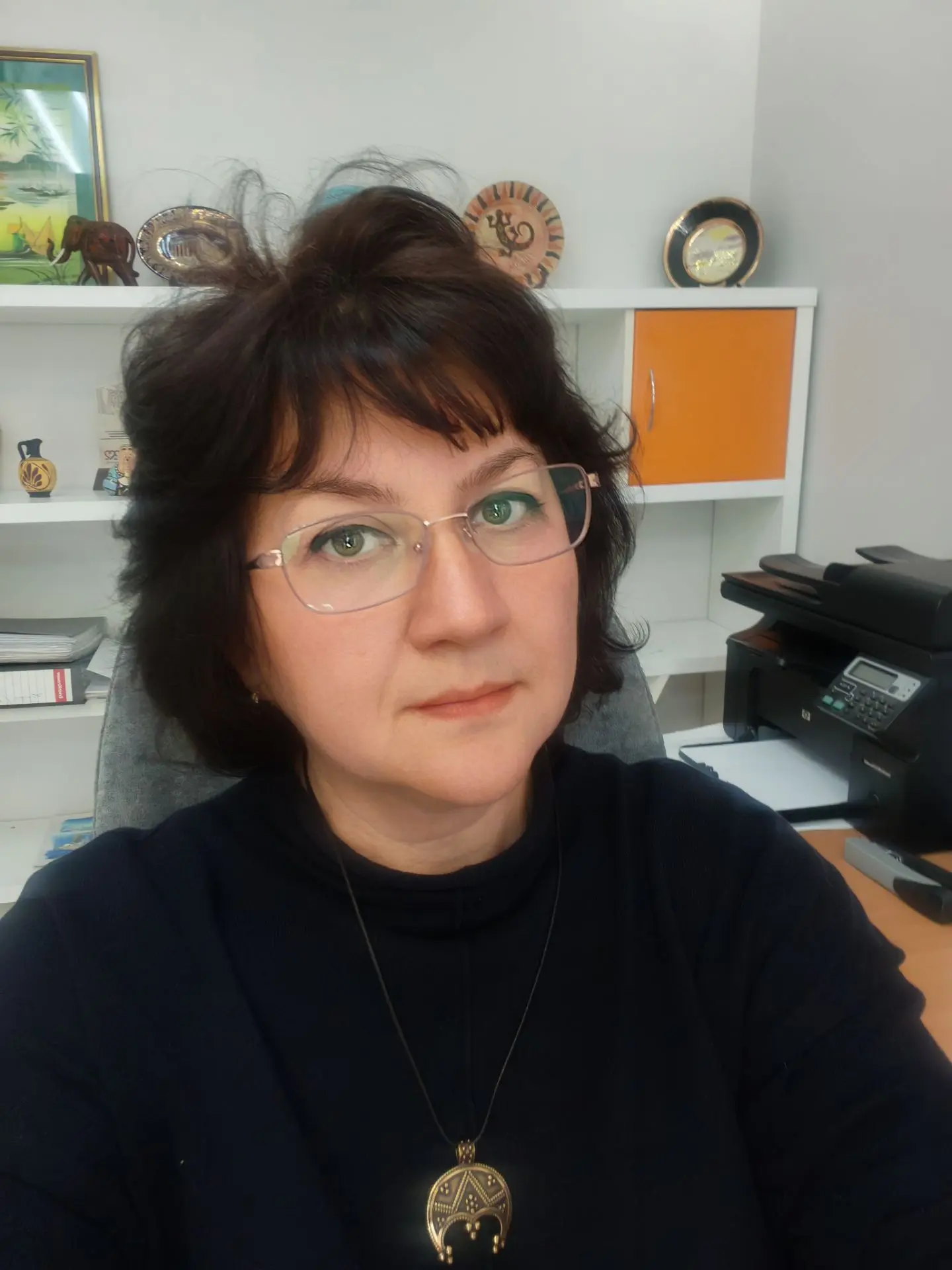 Помните (ну кто-то точно помнит) в аське была такая фишка  - статус
