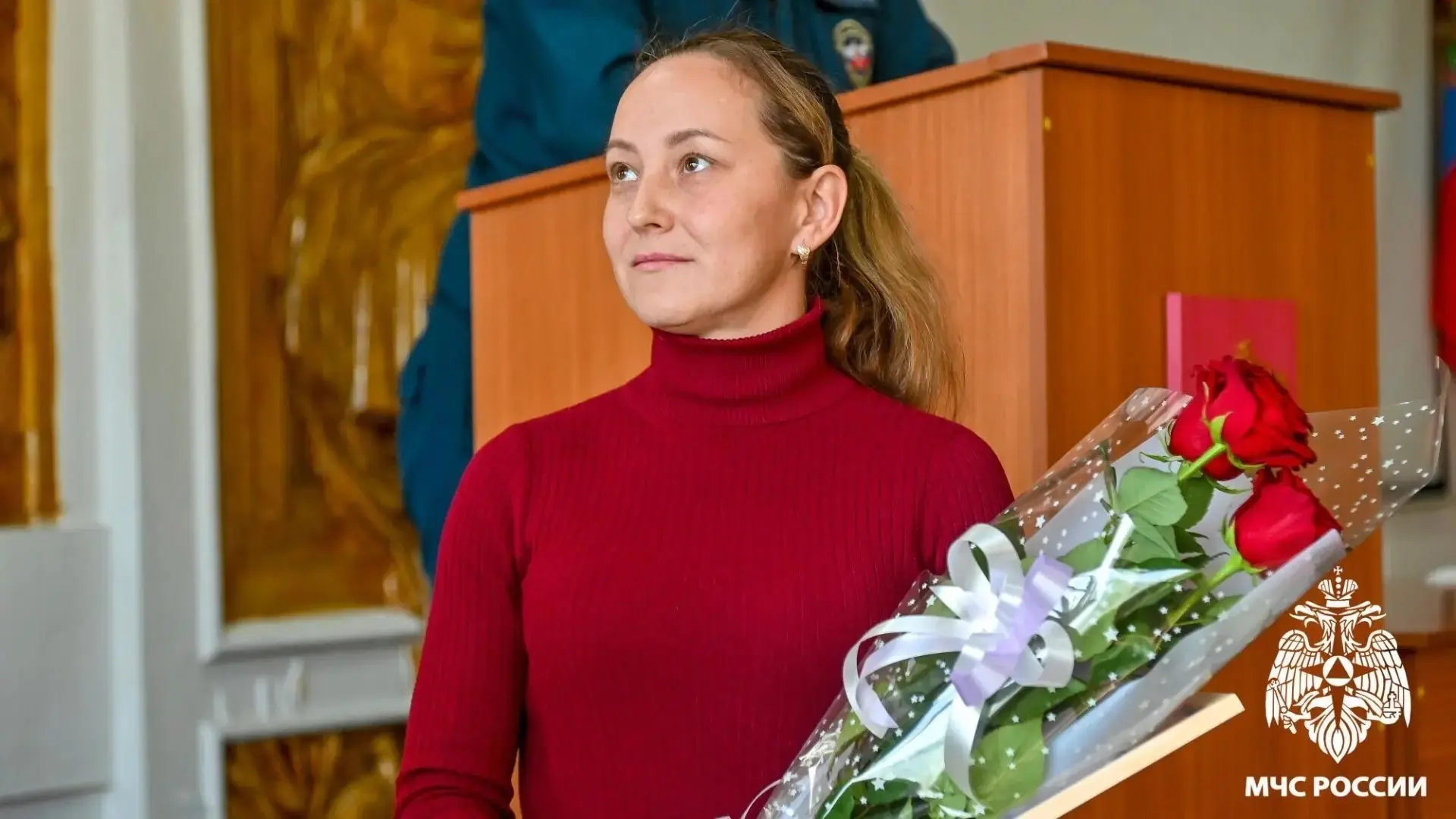 🙏Новокузнечанка не прошла мимо и помогла потушить пожар в соседском доме