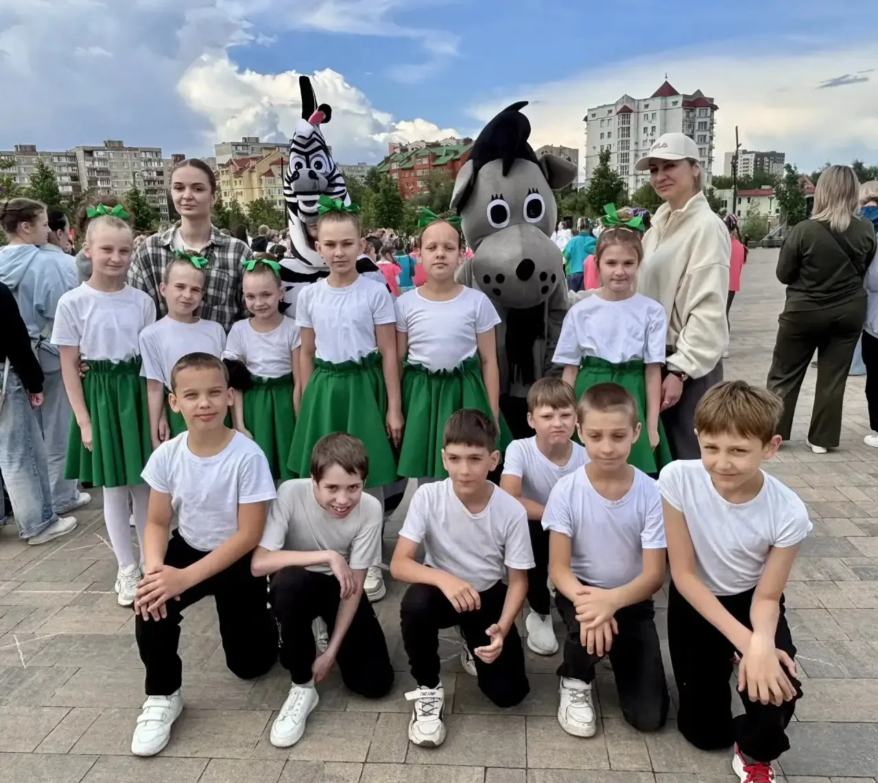 1 июня в парке культуры и отдыха " Парк Зелёный лог" на День защиты детей, учащихся наш...