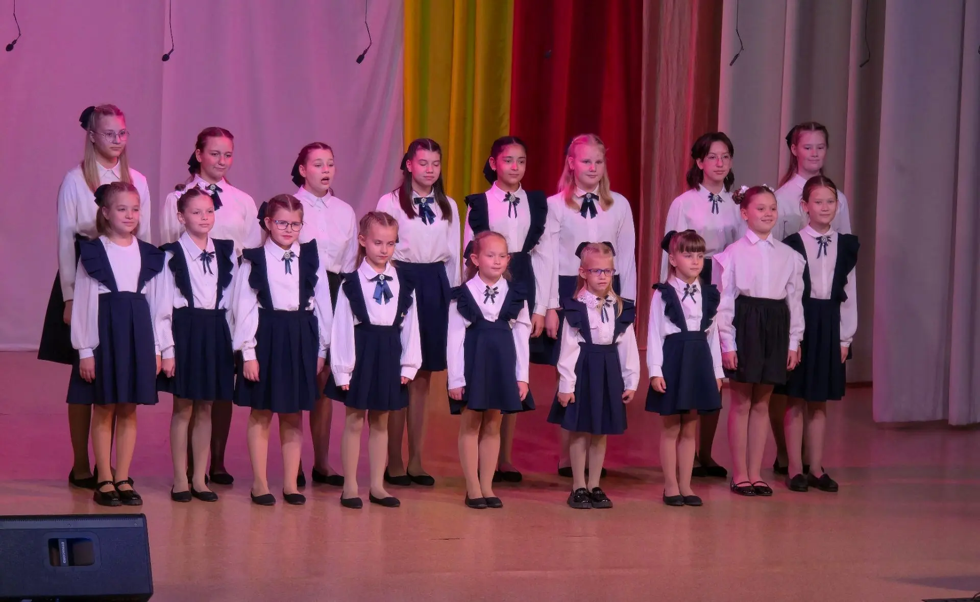 Праздничная программа «Примите наши поздравления»💐🎊